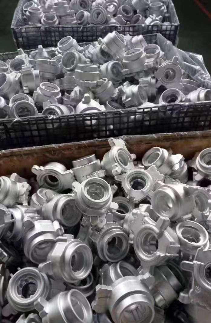 艾华集团获得实用新型专利授权：“一种抗振贴片式铝电解电容器”